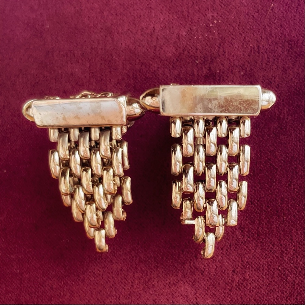 Vintage Gold Tone Statement Dangle/Drop Screw Back Earrings Chain Detail
